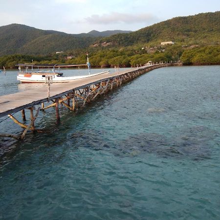 Mangrove Inn Ilhas Karimunjava Exterior foto