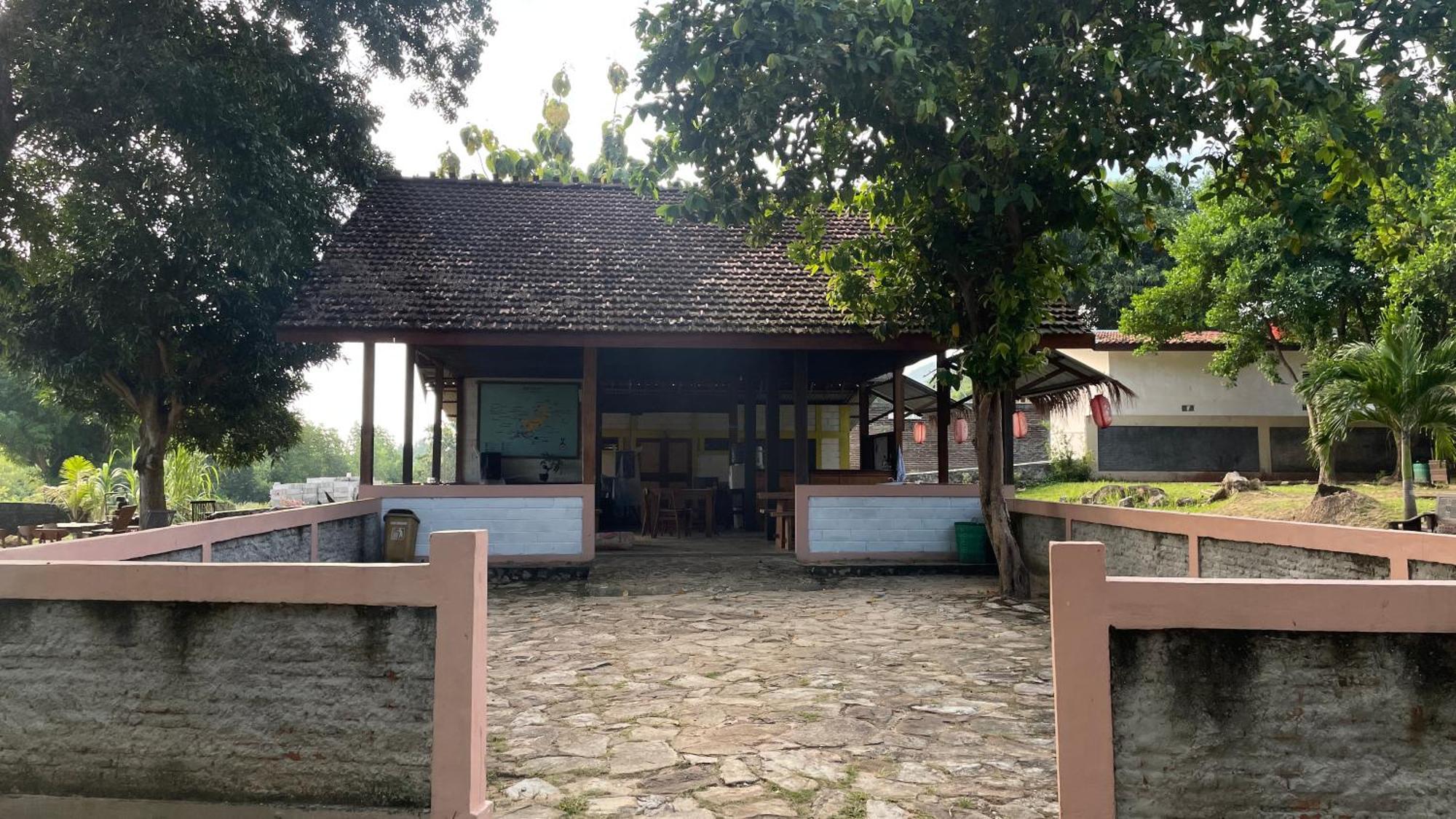 Mangrove Inn Ilhas Karimunjava Exterior foto