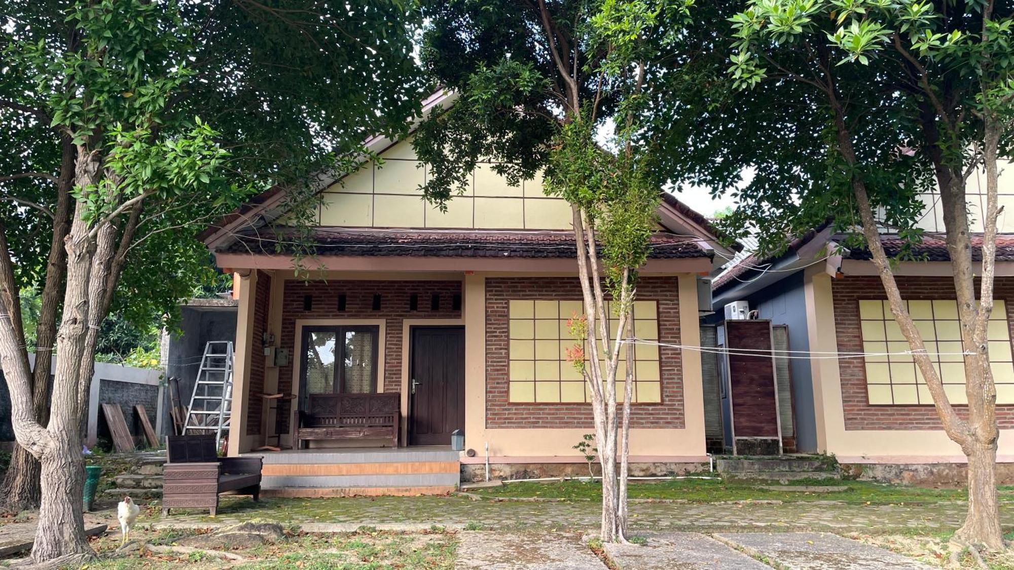Mangrove Inn Ilhas Karimunjava Exterior foto