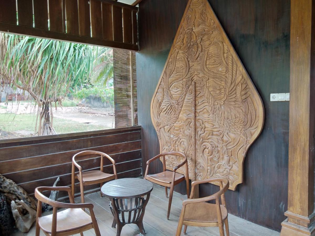 Mangrove Inn Ilhas Karimunjava Exterior foto